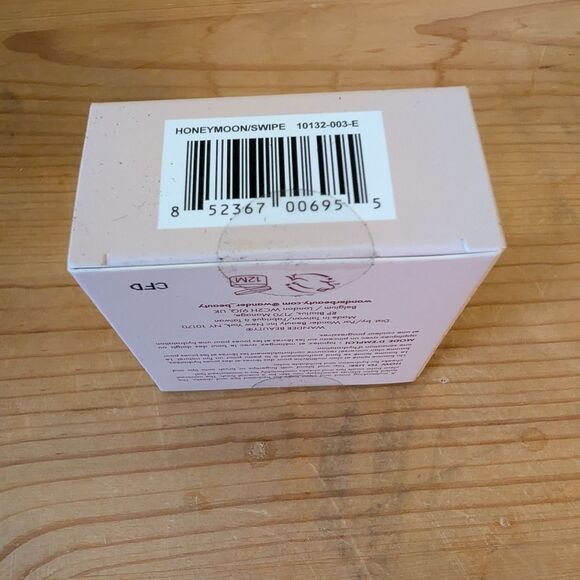 Dual-Tone Blush and Highlighter - Picture 3 of 4